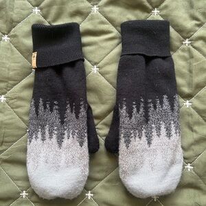 Tentree Mittens